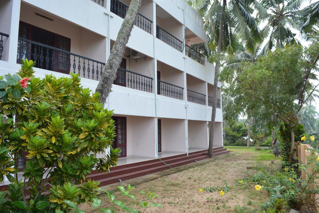 Indeevaram Apartments Kovalam Exterior photo