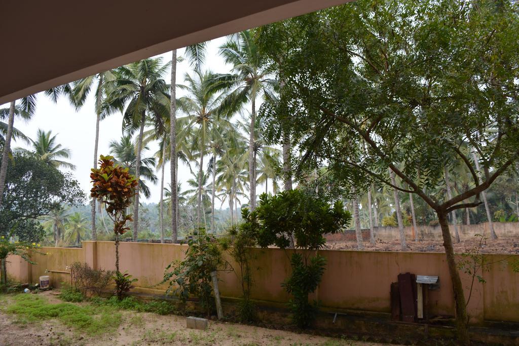 Indeevaram Apartments Kovalam Room photo