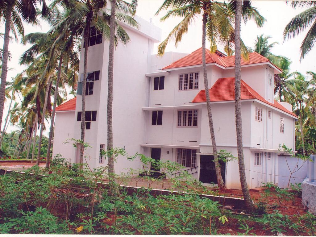 Indeevaram Apartments Kovalam Room photo